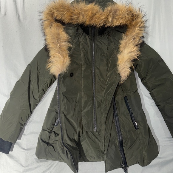 ADALI-F Down coat with natural fur Signature Mackage Collar - Picture 2 of 7